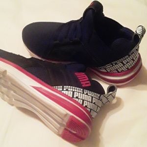 Puma tennis shoes, boys size 11 C